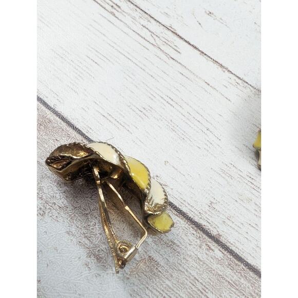 Vintage Clip On Earrings - 1" Half Hoop Yellow & Cream - Picture 5 of 10